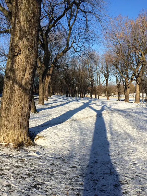 Courir un week end choc au parc lafontaine dans la neige de montreal