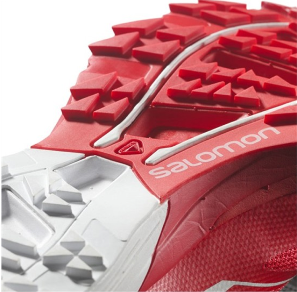 LChaussure de trail running salomon s-lab sense ultra 3, ideale pour la neige