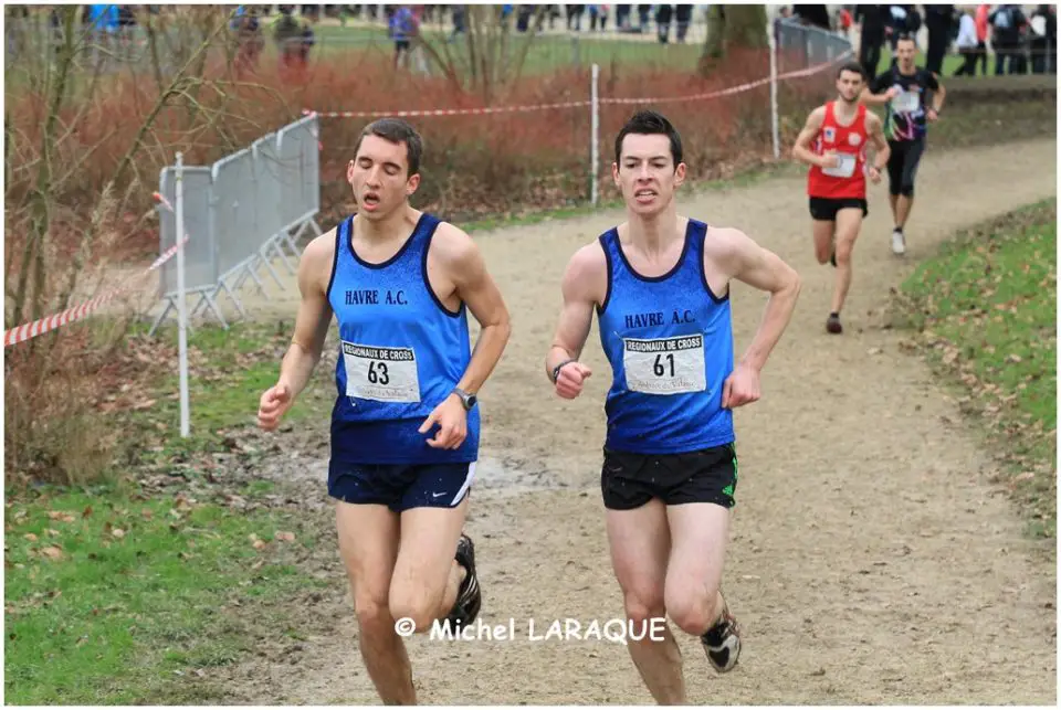 teammate de running addict, pas facile comme métier. l'entrainement 800m est intense!