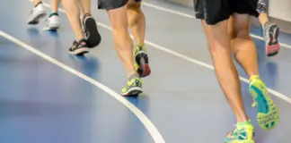 Quelle idée de courir un semi-marathon en intérieur ! Quelle idée de courir un semi-marathon en intérieur !