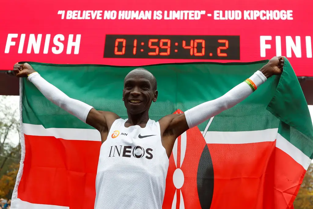 Eliud-Kipchoge-1h59-marathon-ineos-project eliud kipchoge passe sous les 2h au marathon au ineos project